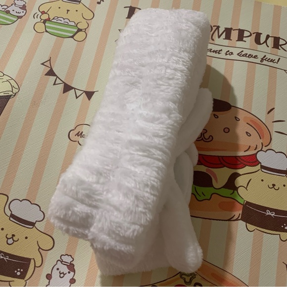 White Cinnamoroll Bow Design Soft Stretchy Spa Headband - Picture 8 of 12